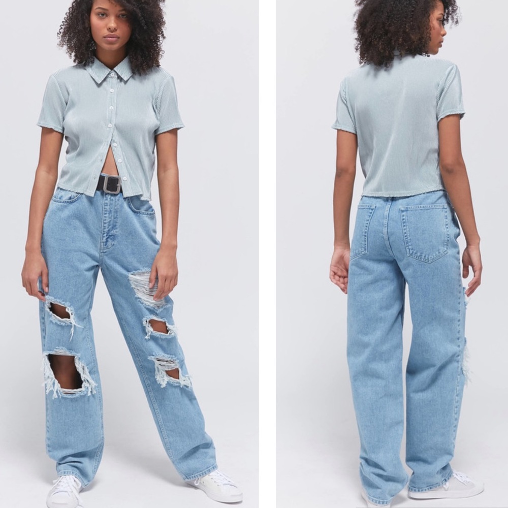 BDG Baggy Boyfriend light wash destroy jeans size 27W